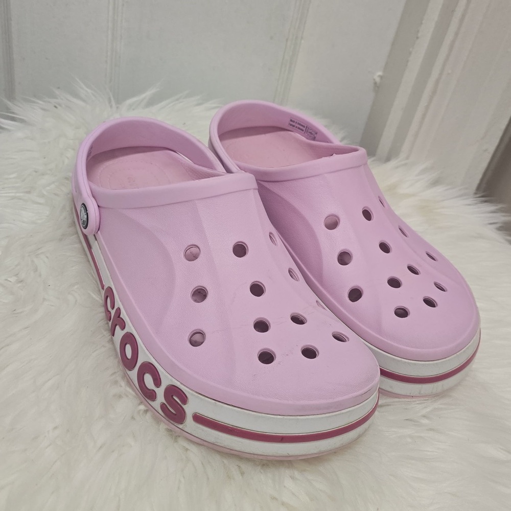Crocs Bayaband Clogs in Ballerina Pink/Candy Pink.
